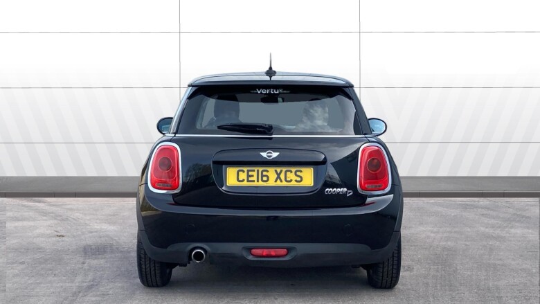 MINI Hatchback 1.5 Cooper D 3dr Diesel Hatchback